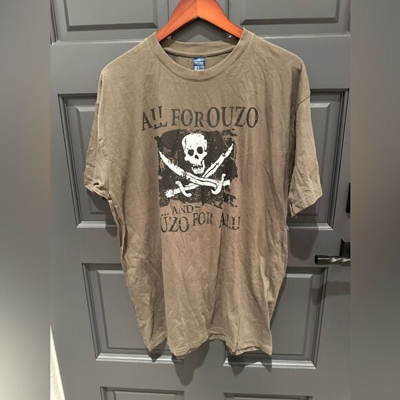 All for Ouzo and Ouzo for all - Picture 1 of 5